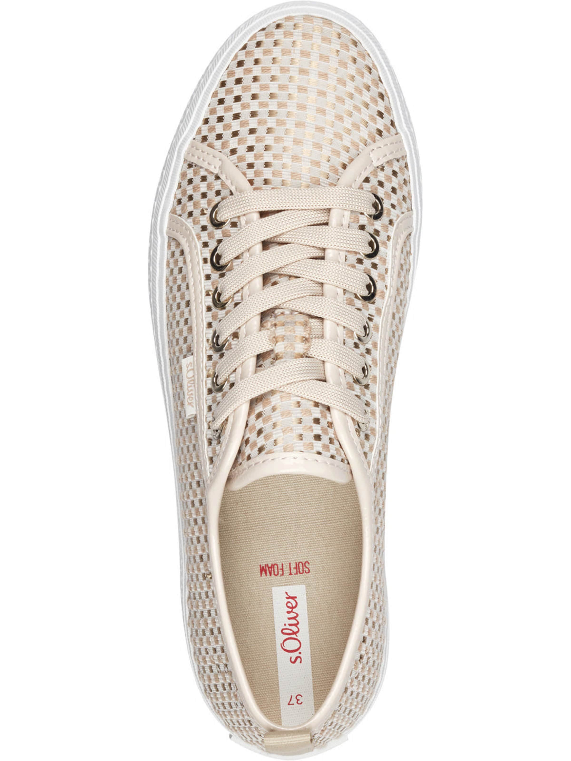s.Oliver Sneaker in Beige