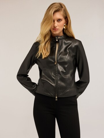 MOTIVI Between-season jacket in Black