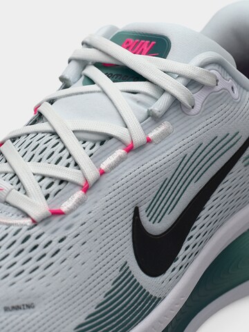 NIKE Futócipők 'VOMERO 18' - fehér