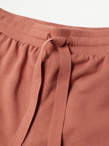 MANGO Regular Shorts 'PARIS' in Rot