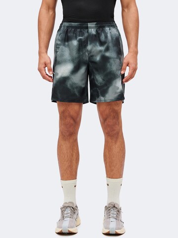 NIKE Regular Sportbroek 'Miler' in Zwart: voorkant
