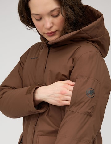 MAMMUT Outdoor Jacket in Brown