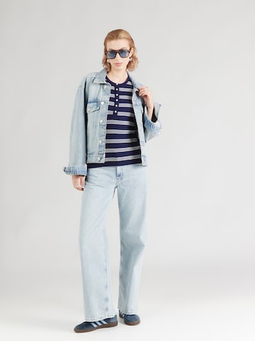 GAP Top in Blue