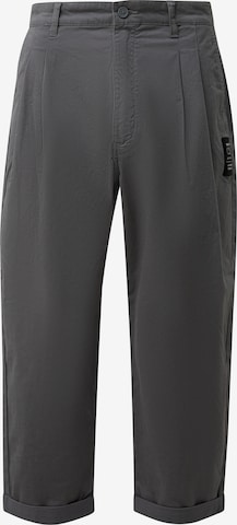 Loosefit Pantalon à pince QS en gris : devant
