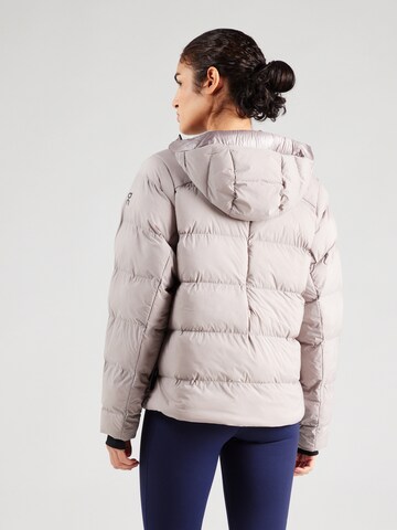 On - Chaqueta deportiva 'Challenger' en gris
