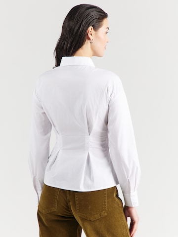 ABOUT YOU Bluse 'Cora' in Weiß