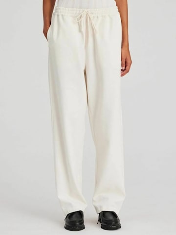Gai+Lisva Regular Broek 'Ida' in Wit: voorkant