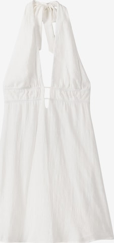 Bershka Лятна рокля в бяло: отпред