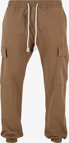 2Y Premium Tapered Cargo Pants in Green: front