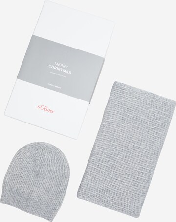 s.Oliver Beanie in Grey: front