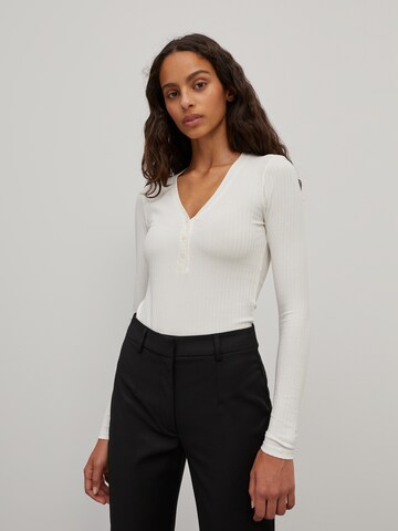 EDITED Shirt Bodysuit 'Eleonora' in White: front