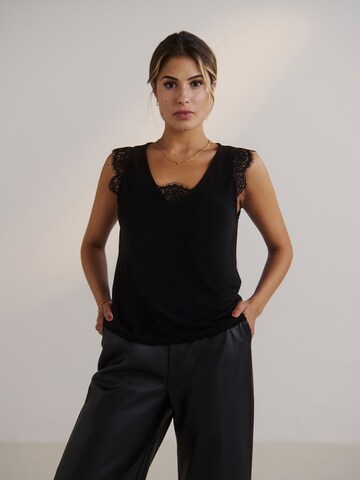 Guido Maria Kretschmer Women Topp 'Joy' i svart: framsida
