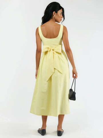 Busem Dress in Yellow: front
