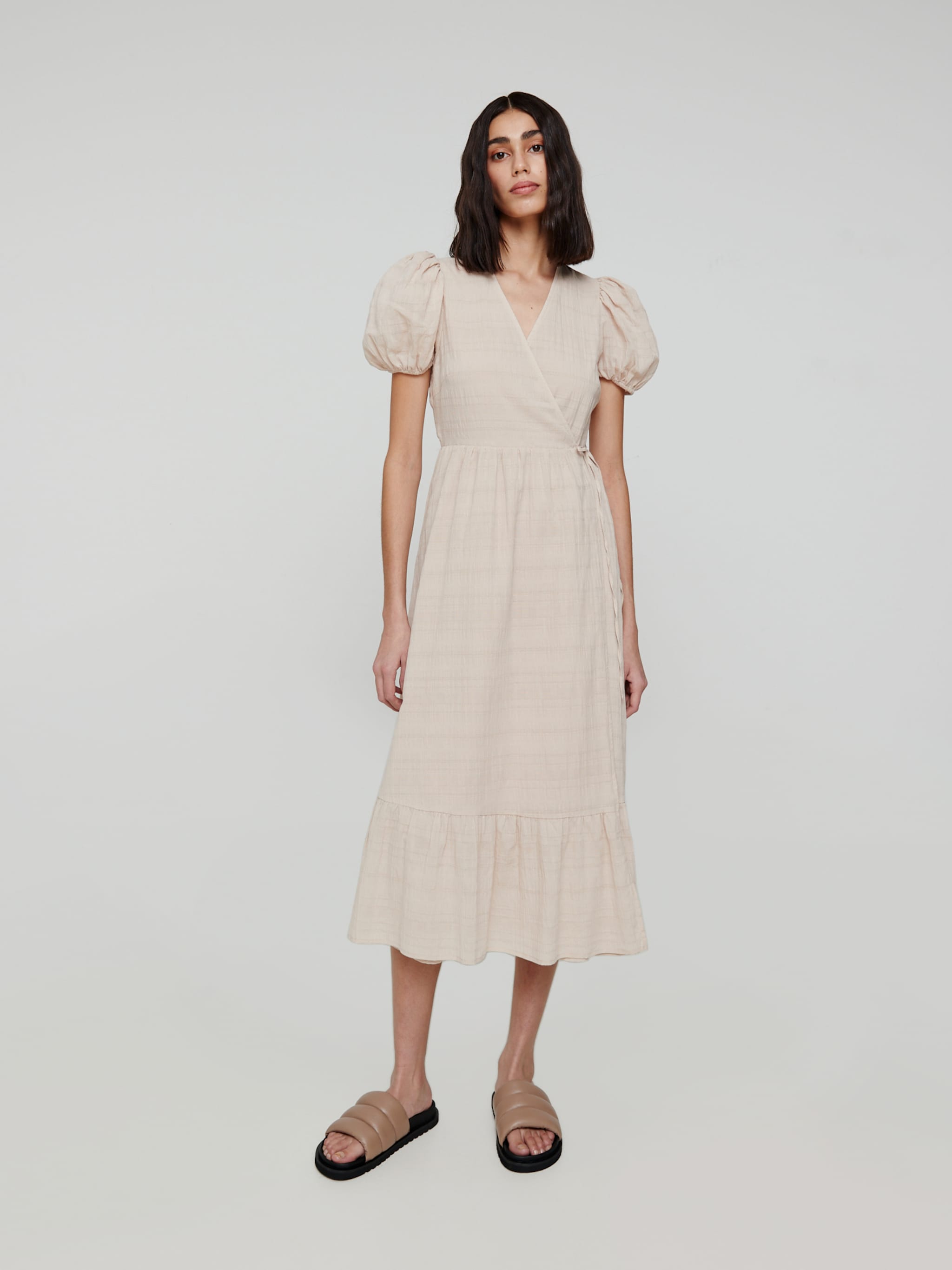 EDITED Produits Robe 'Myra' beige