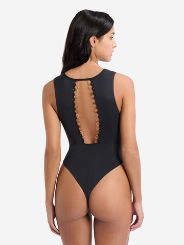 ETAM - Body en negro