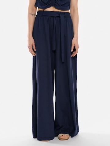 Wide Leg Pantalon 'Connect Me' 4TAILORS en bleu : devant