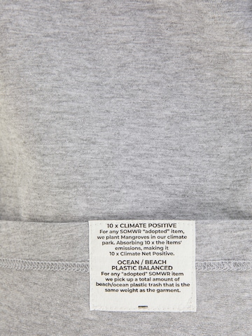 SOMWR T-Shirt 'ACTIVIST TEE' in Grau