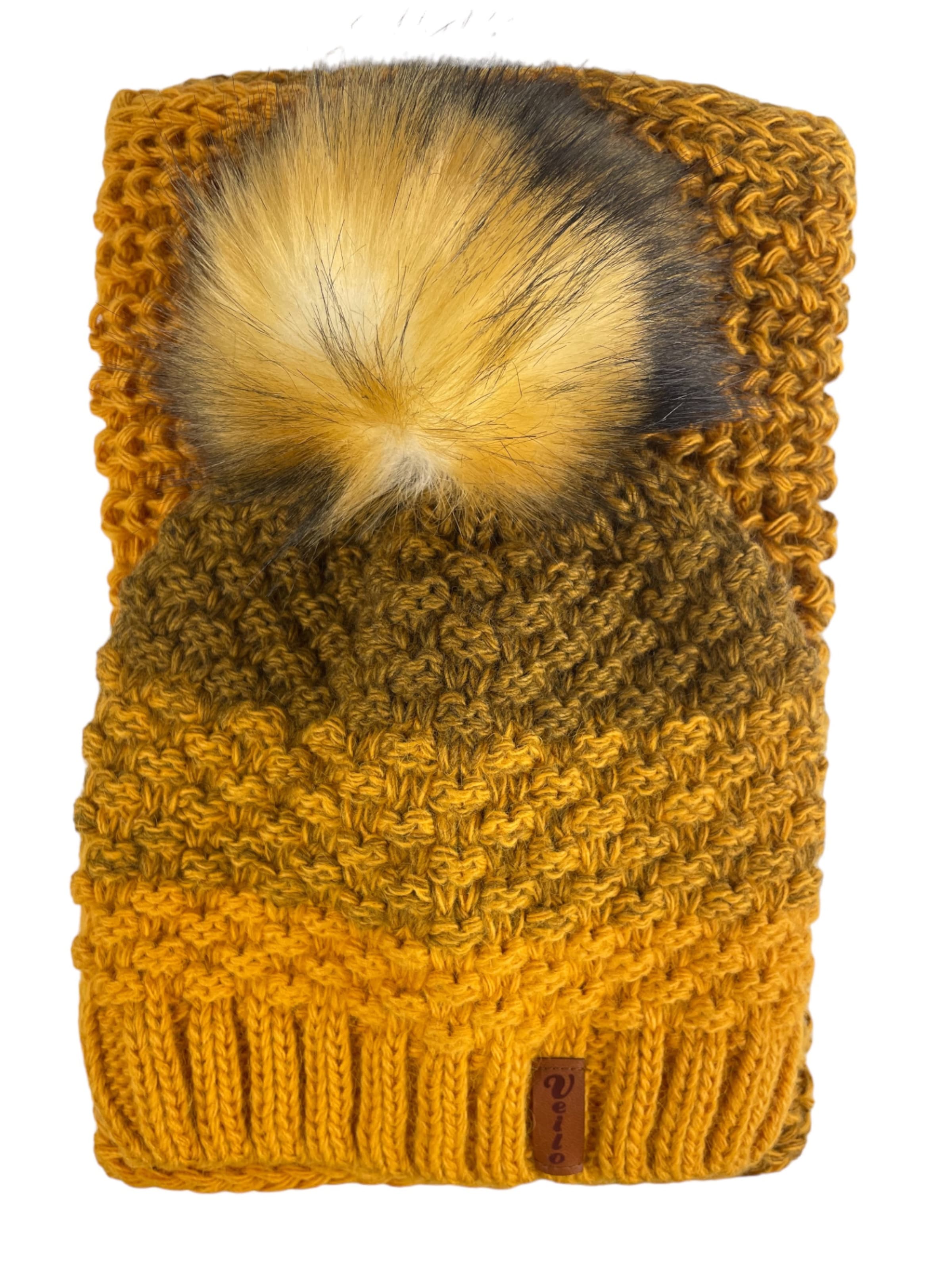 Kumixi Beanie 'Set: Mütze & Loop Schal' in Yellow: front
