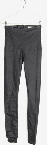 VILA Pants in XS in Black: front