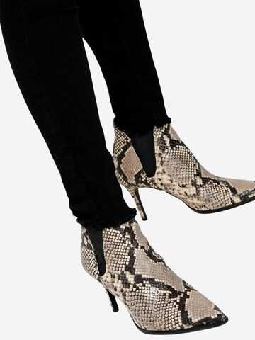 Skinny Jeans 'ONLBLUSH MID SK AK RAW REA2343 NOOS 15167313' di ONLY in nero