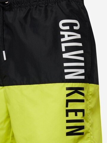 Calvin Klein Swimwear Шорти за плуване в жълто