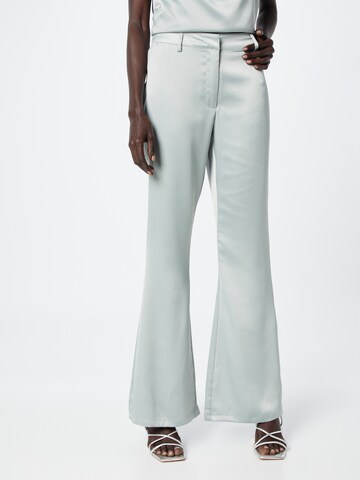 VERO MODA Flared Broek 'FELICIA' in Grijs: voorkant