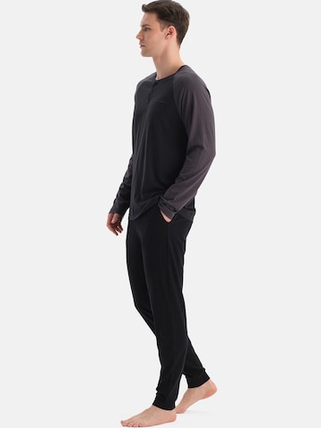 Pigiama lungo di Dagi in nero