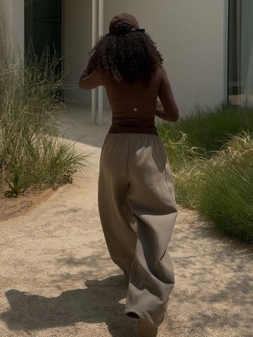 Baggy Pantalon de sport Bershka en beige