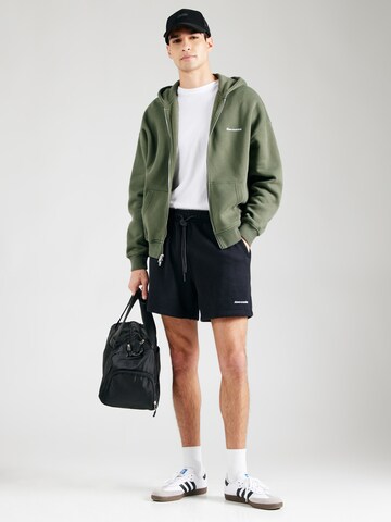 Abercrombie & Fitch Суичъри с качулка в зелено