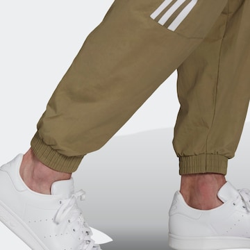 ADIDAS ORIGINALS Tapered Trousers in Green