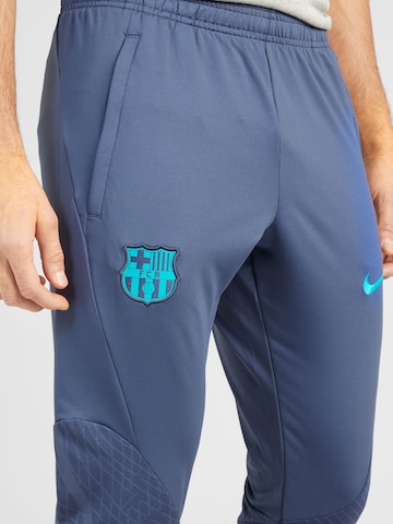 Coupe slim Pantalon de sport 'FC Barcelona' NIKE en bleu