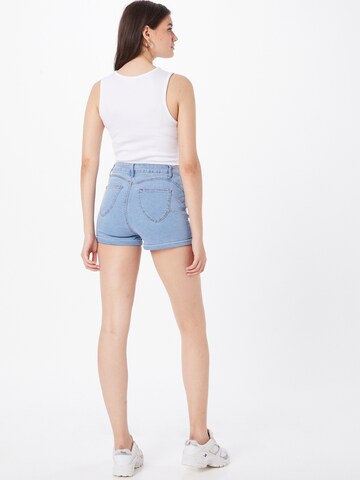 Hailys Slimfit Shorts 'Pina' in Blau