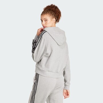 ADIDAS SPORTSWEAR Спортен суитшърт с качулка в сиво