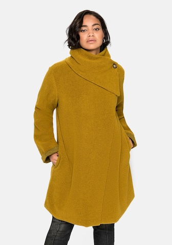 SHEEGO Between-Seasons Coat in Yellow: front