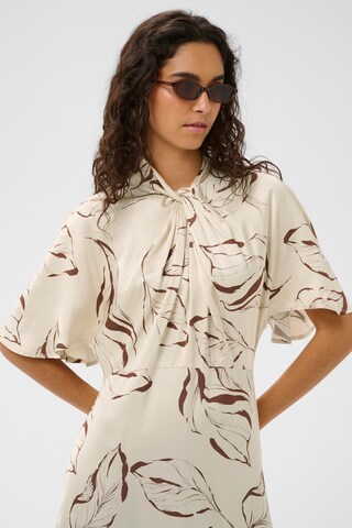 SOAKED IN LUXURY Jurk 'SLClero Miria' in Beige