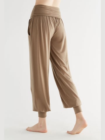 True North Loose fit Pants 'Yogahose' in Brown