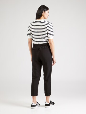Tapered Pantaloni con pieghe 'ONLRITA-NEMY' di ONLY in nero