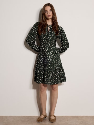 Robe ' ' Apricot en vert