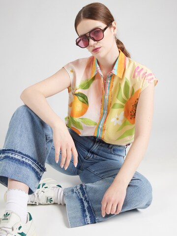 Emily Van Den Bergh Блуза в жълто: отпред