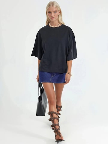 Busem T-Shirt in Grau