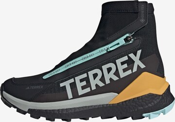ADIDAS TERREX Boots 'FREE HIKER 2' in Schwarz: predná strana