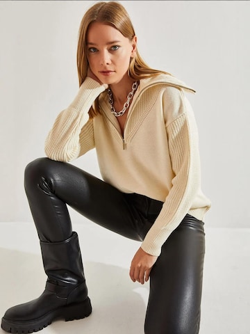 Bianco Lucci - Pullover em bege: frente