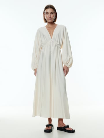 Robe 'Xue' EDITED en beige