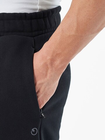 Organication Loosefit Hose in Schwarz