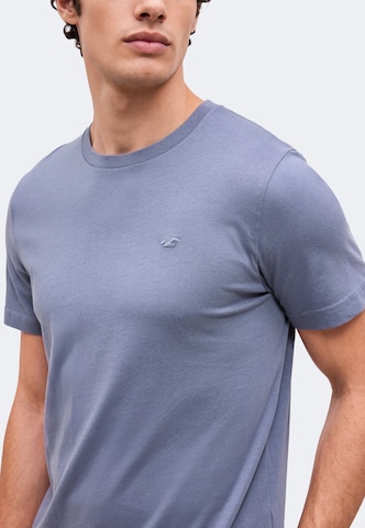 HOLLISTER T-Shirt in Blau