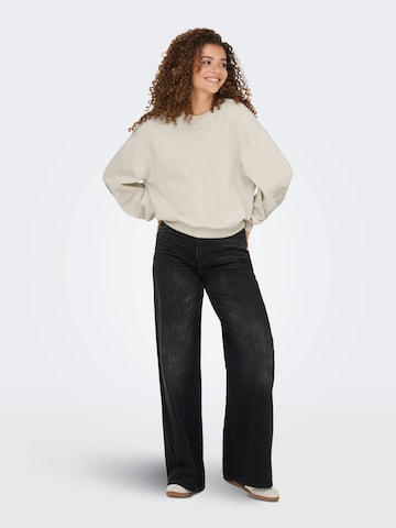 Sweat-shirt 'ONLBrooklyn' ONLY en gris