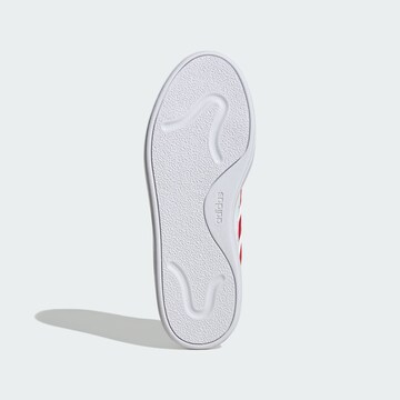 Baskets basses 'Courtblock' ADIDAS SPORTSWEAR en blanc