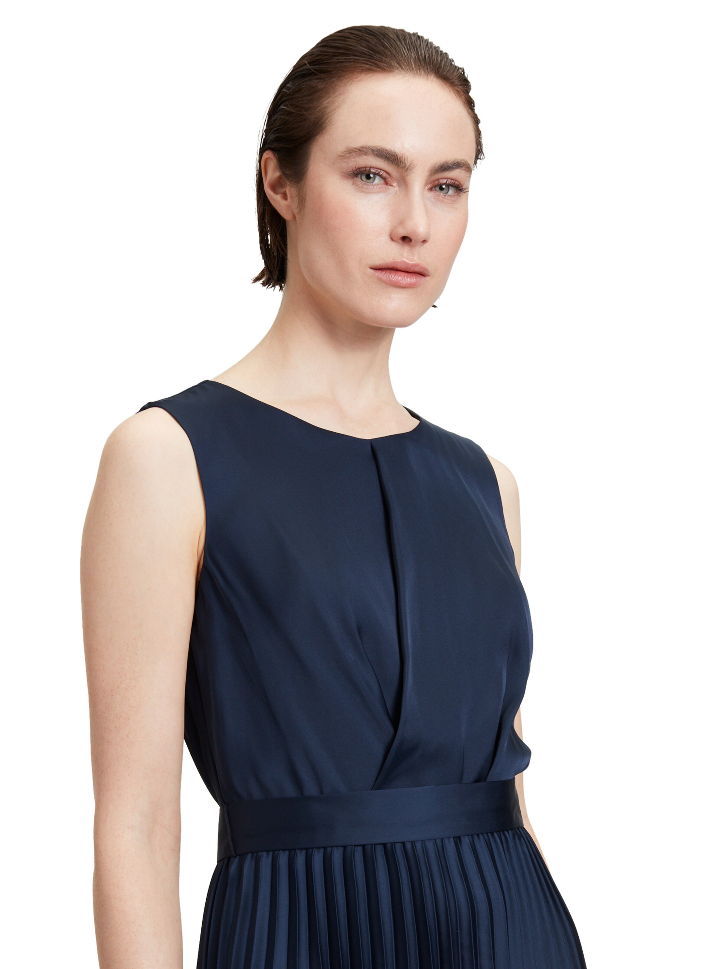 Robe de cocktail Betty & Co en bleu