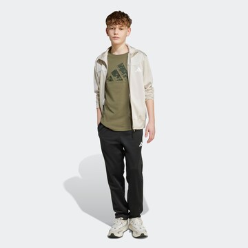 ADIDAS SPORTSWEAR Функциональная футболка в Зеленый
