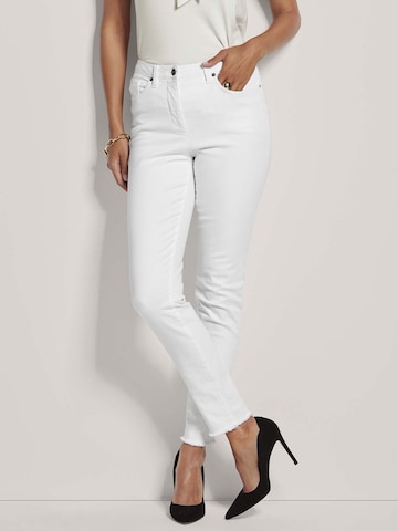 MADELEINE Slimfit Jeans in Wit: voorkant